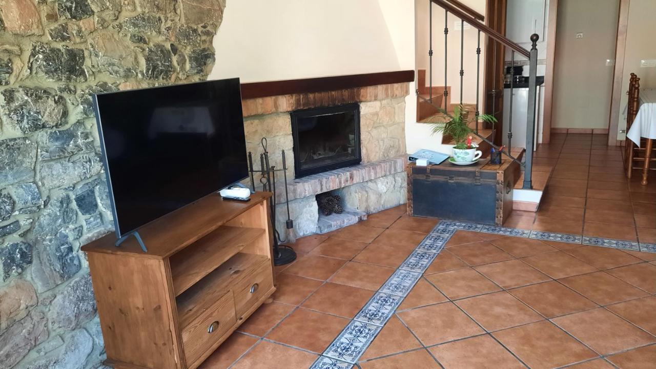 Casa Rural La Casina Villa Sariego Esterno foto